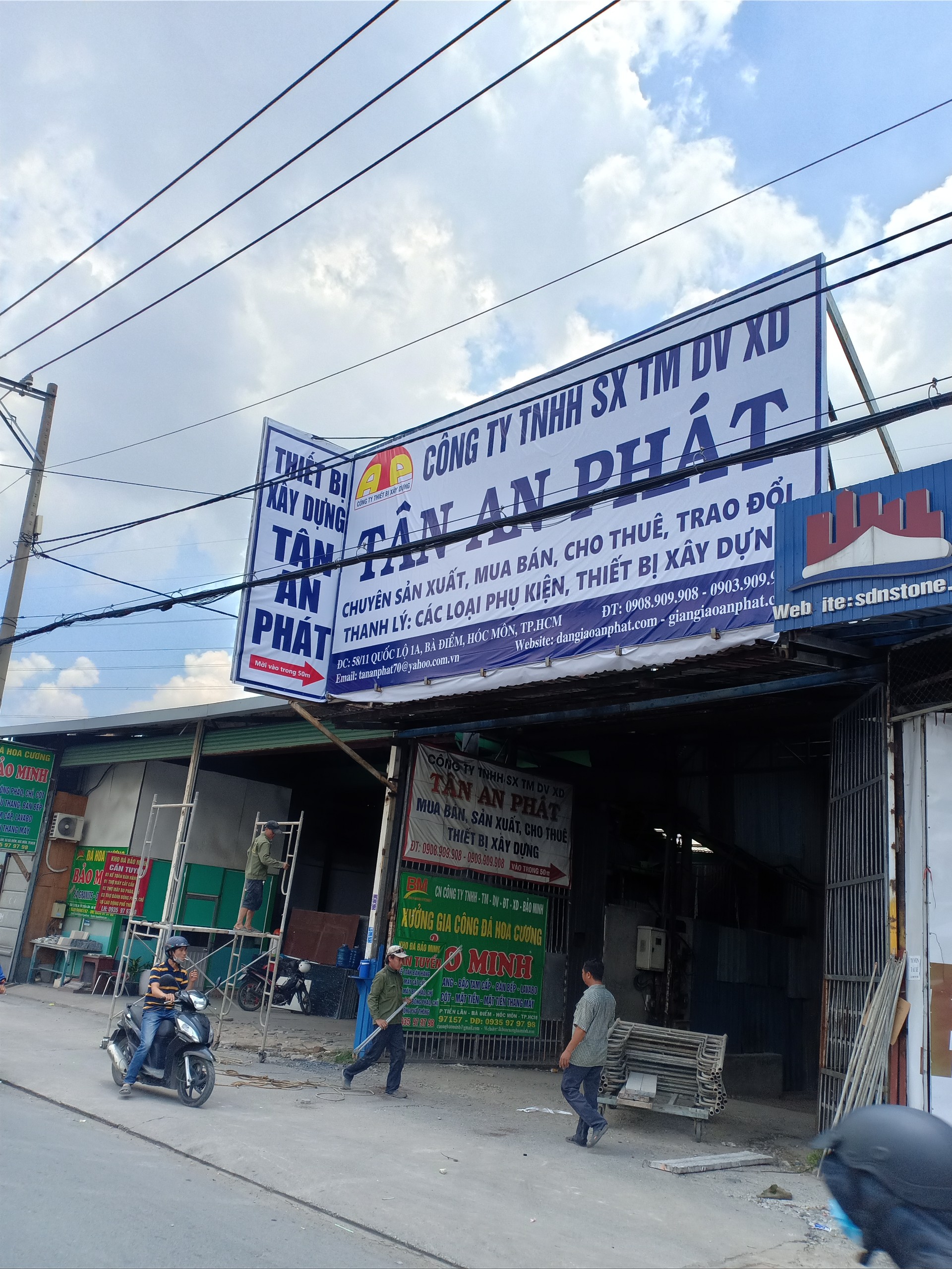 Hình ảnh liên hệ